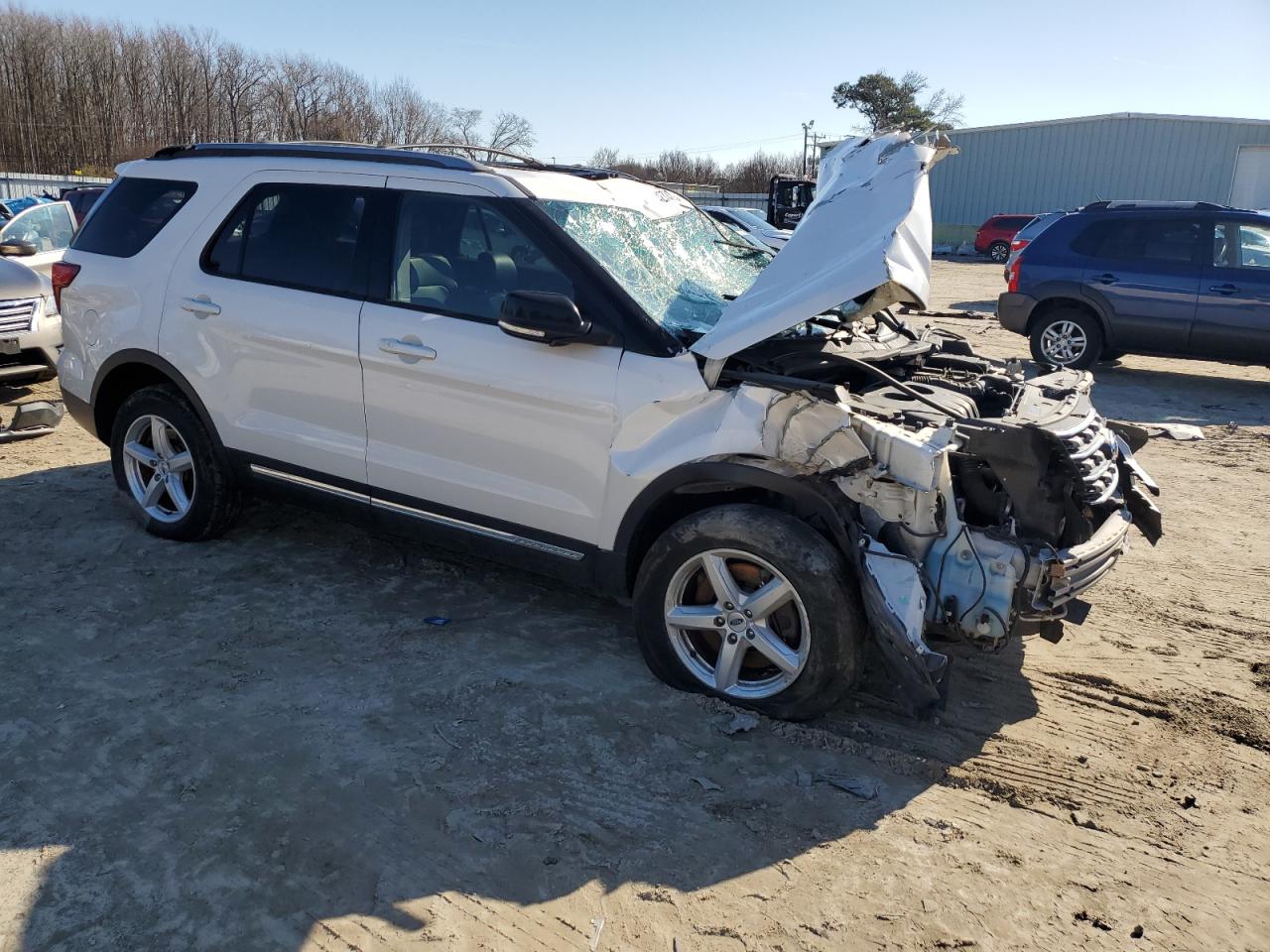 2016 Ford Explorer - Image 4