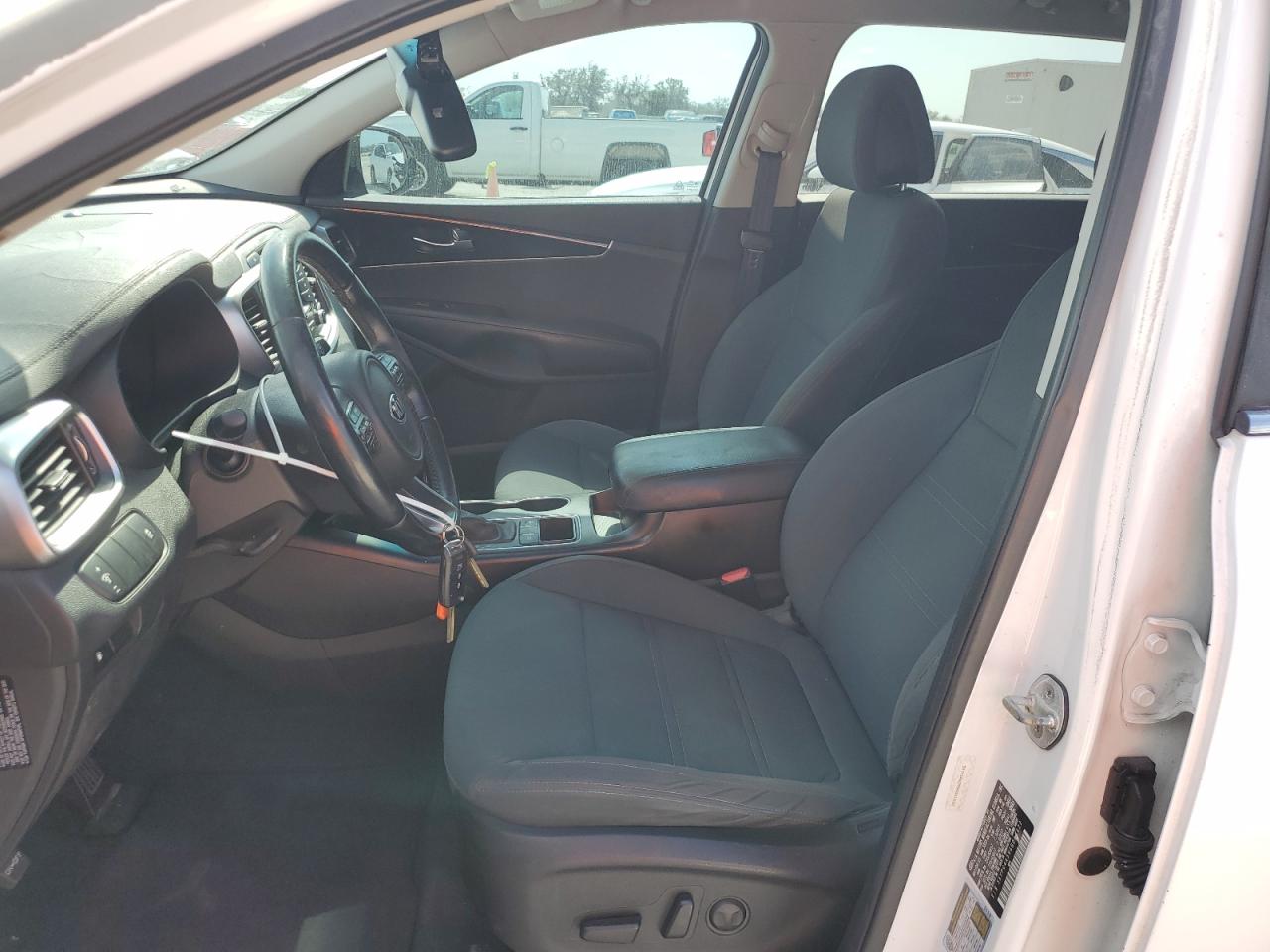 2016 Kia Sorento - Image 7