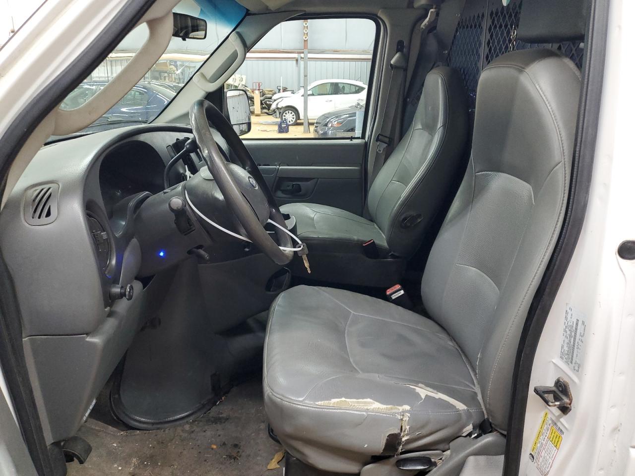 2006 Ford Econoline - Image 7