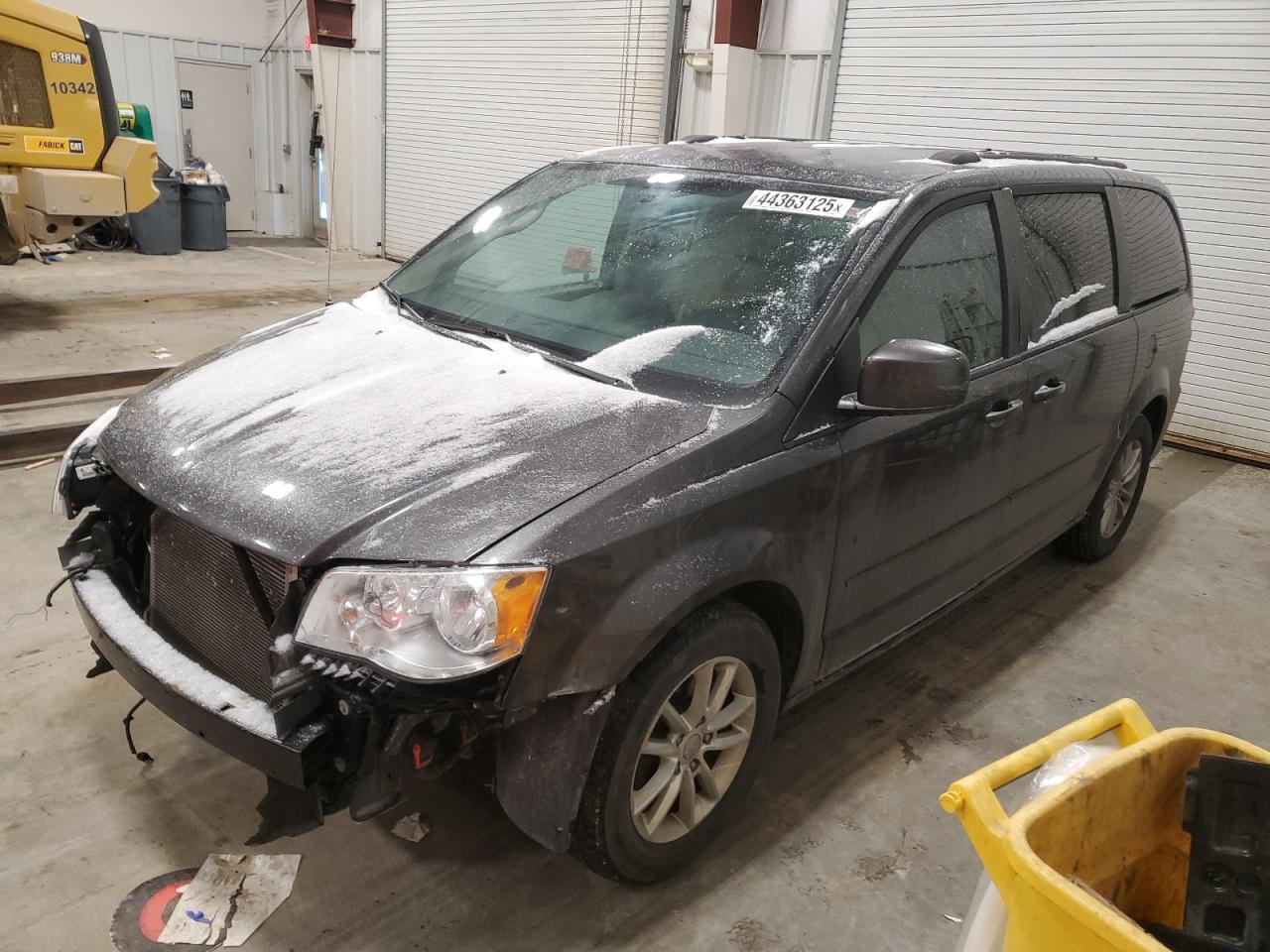 2015 Dodge Caravan - Image 1