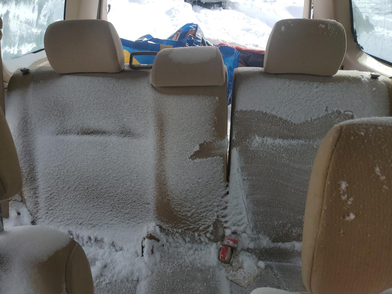 2004 Subaru Forester - Image 10