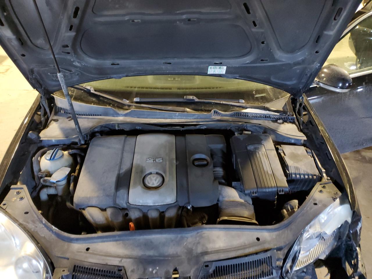 2009 Volkswagen Jetta - Image 13