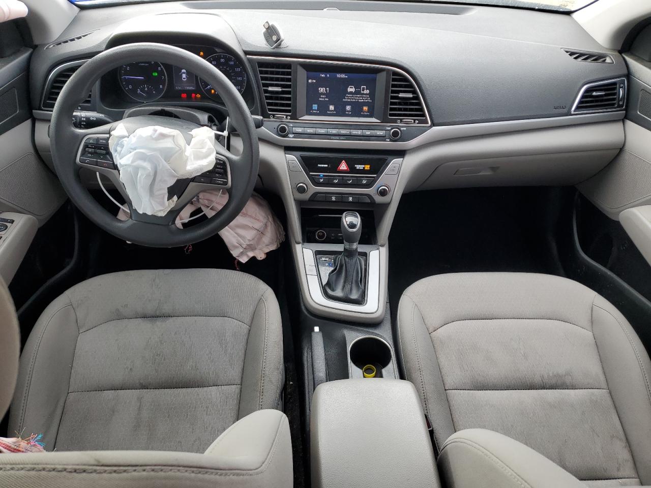 2018 Hyundai Elantra - Image 8