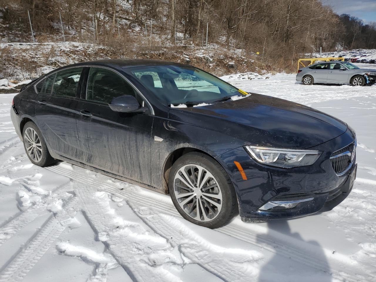 2019 Buick Regal - Image 4