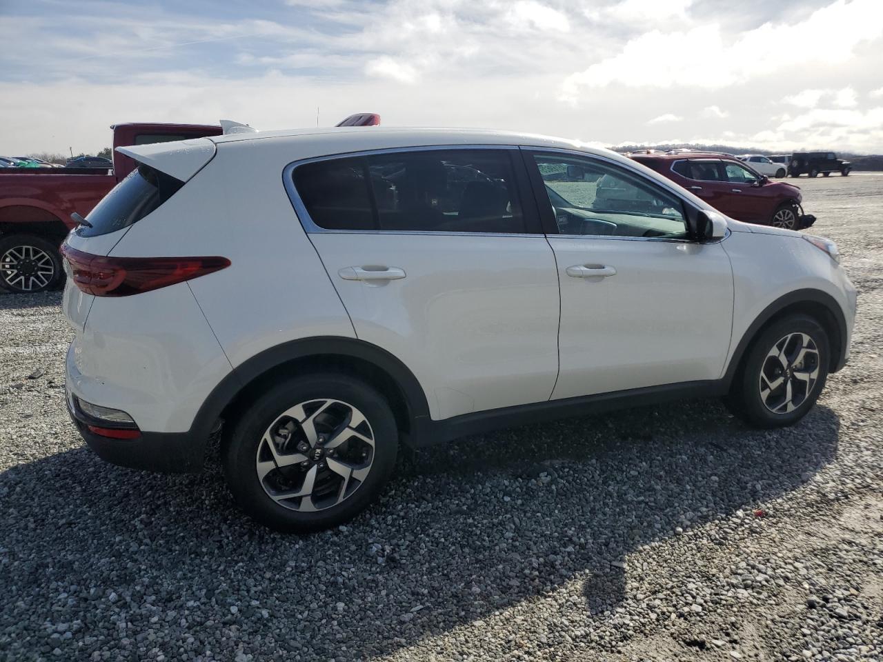 2022 Kia Sportage - Image 3