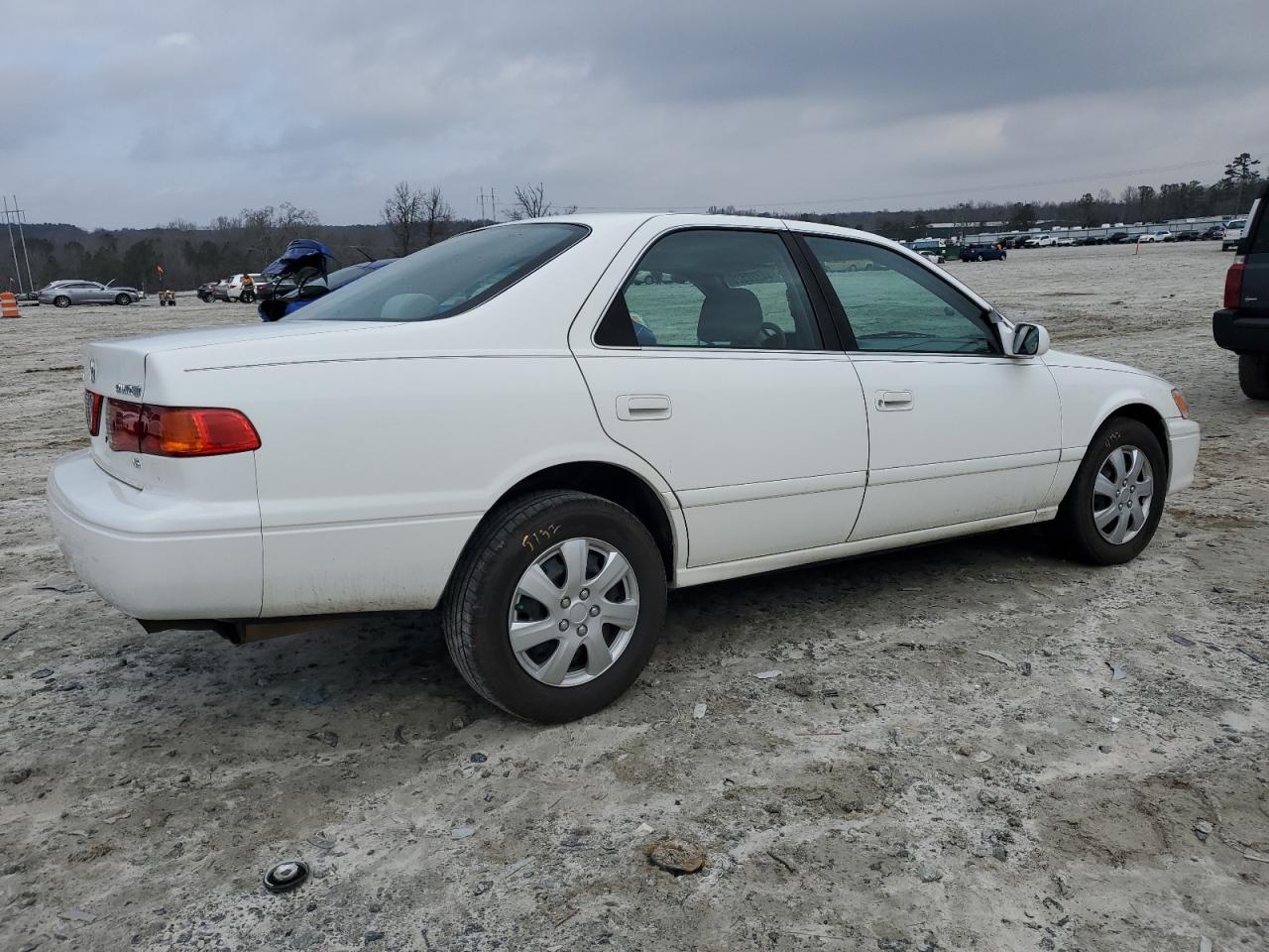 2000 Toyota Camry - Image 3