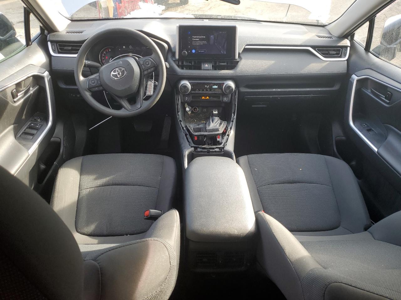2024 Toyota RAV 4 - Image 8