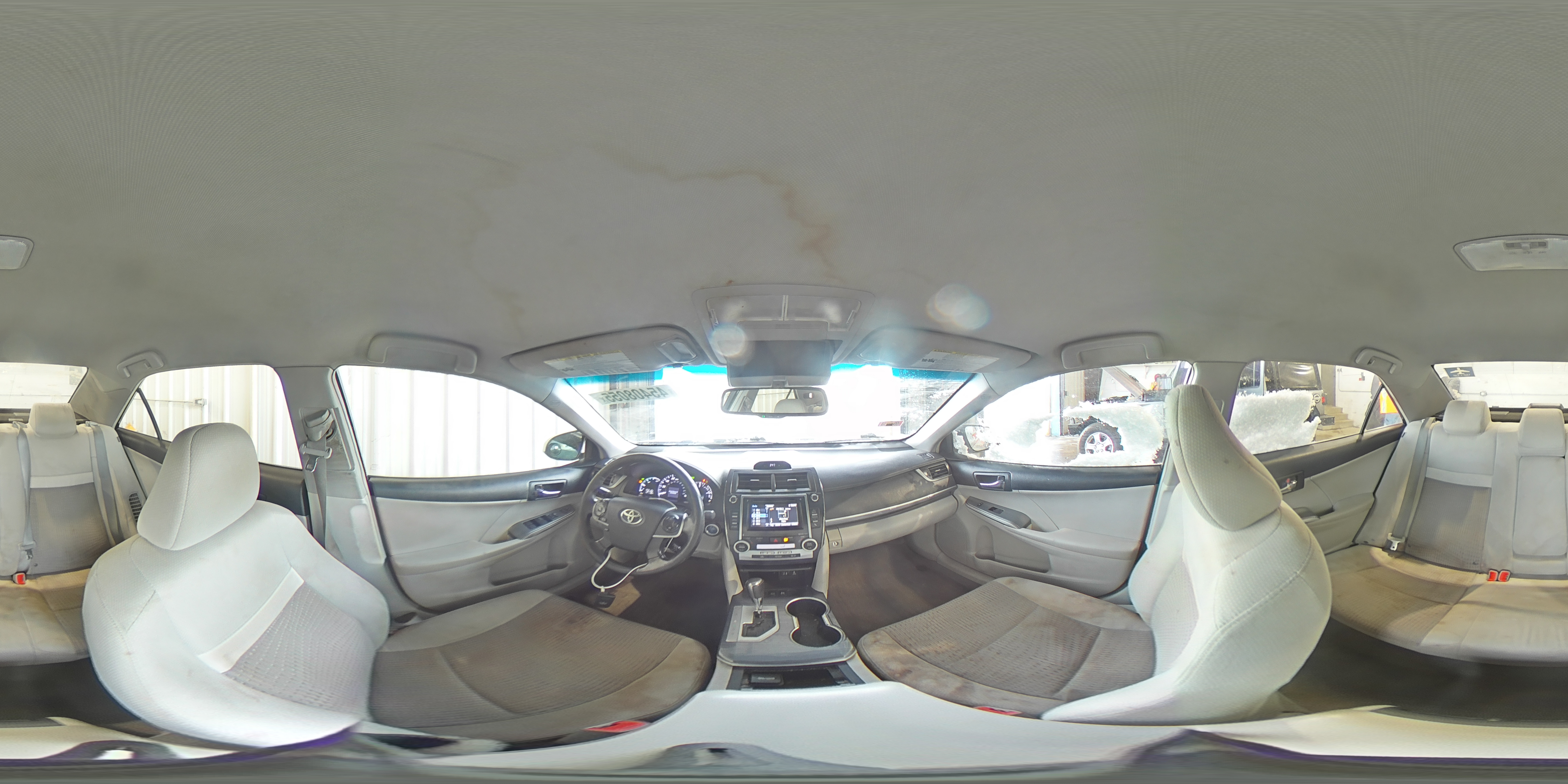 2014 Toyota Camry - Image 14