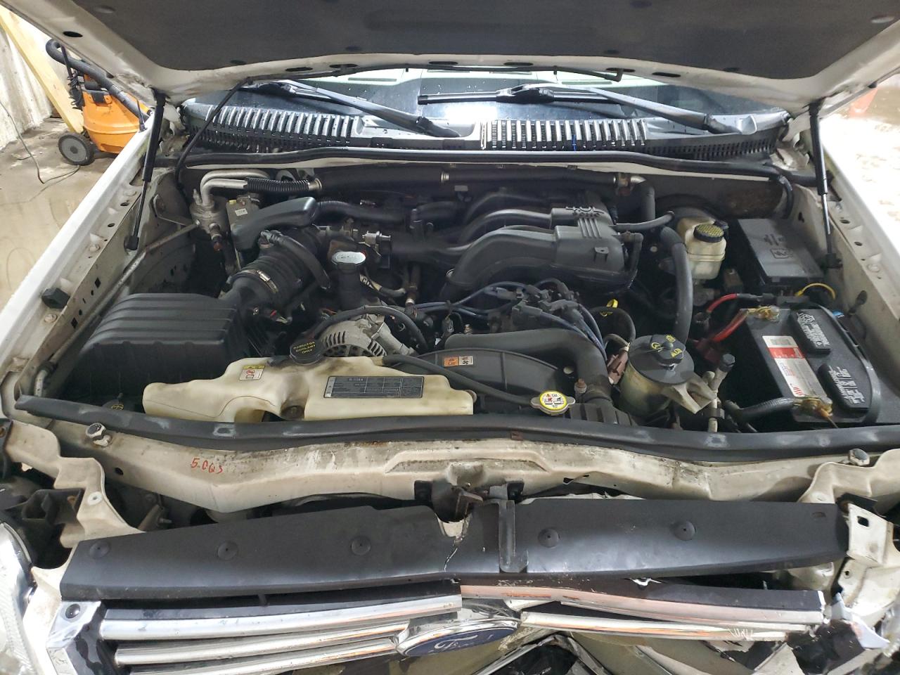 2007 Ford Explorer - Image 12