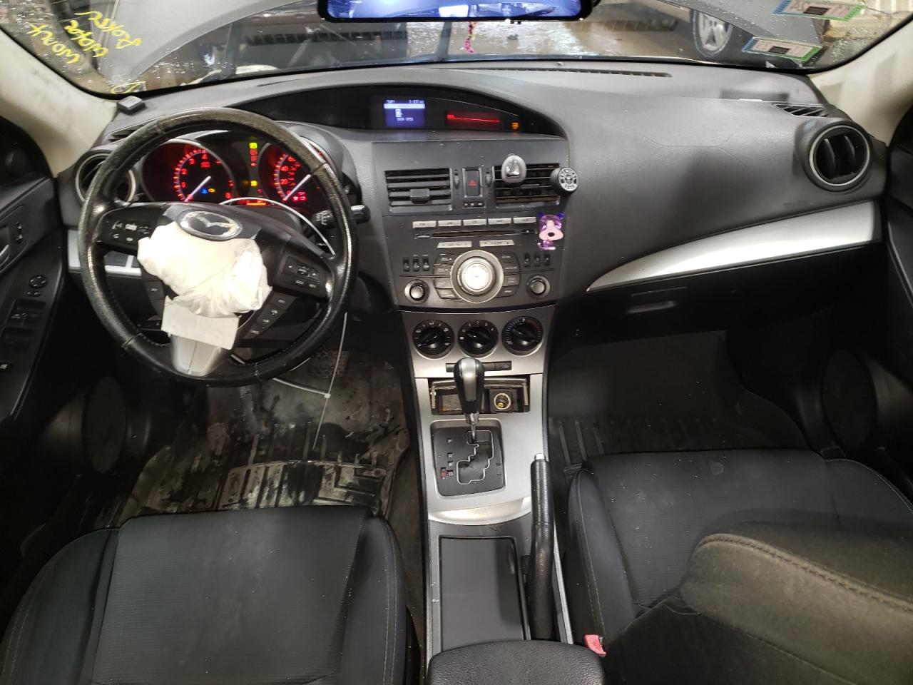 2011 Mazda 3 - Image 8