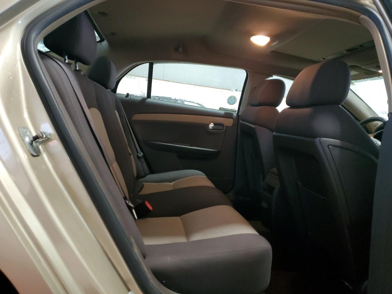 2008 Chevrolet Malibu - Image 10