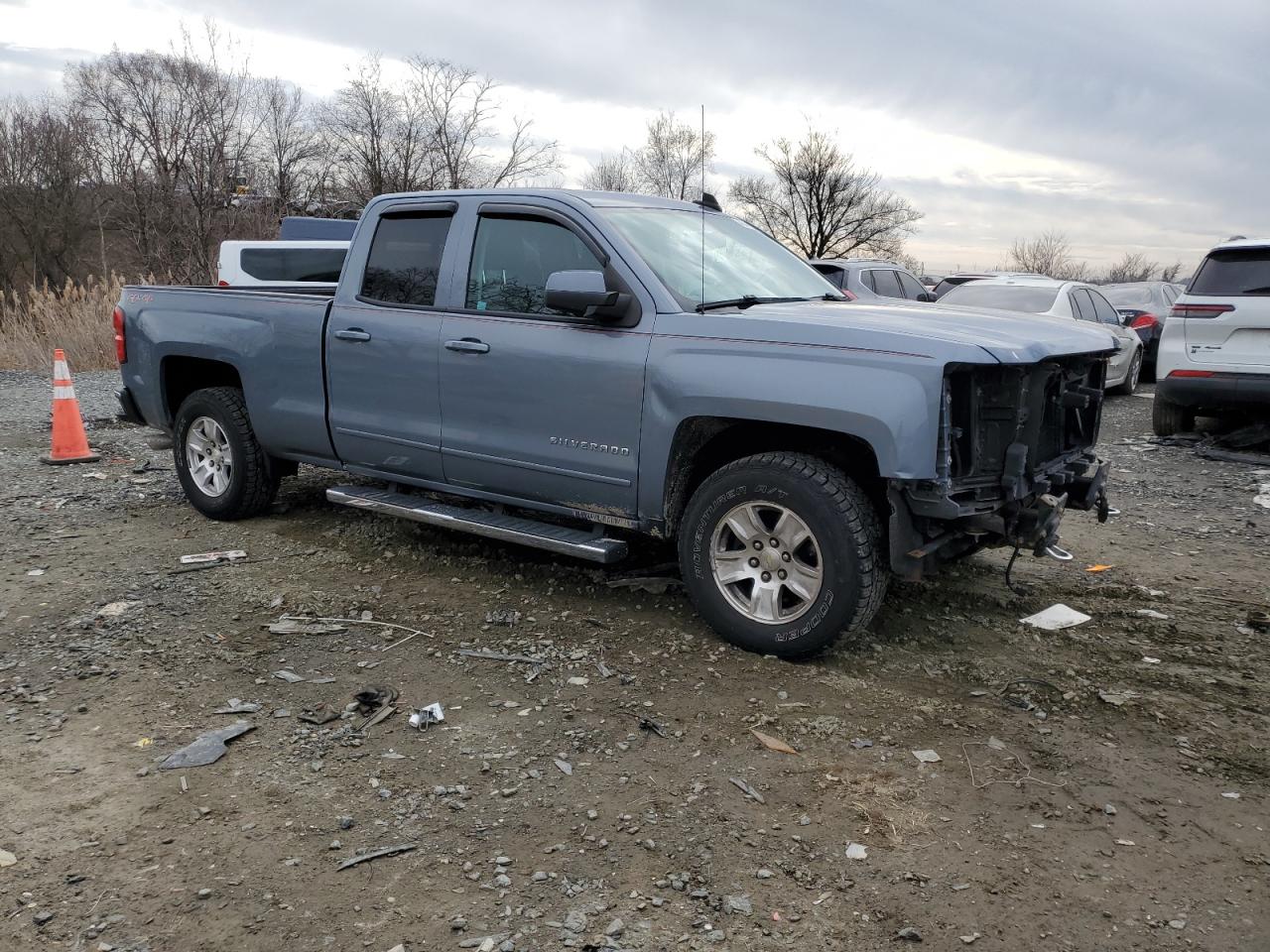 2015 Chevrolet Silverado - Image 4