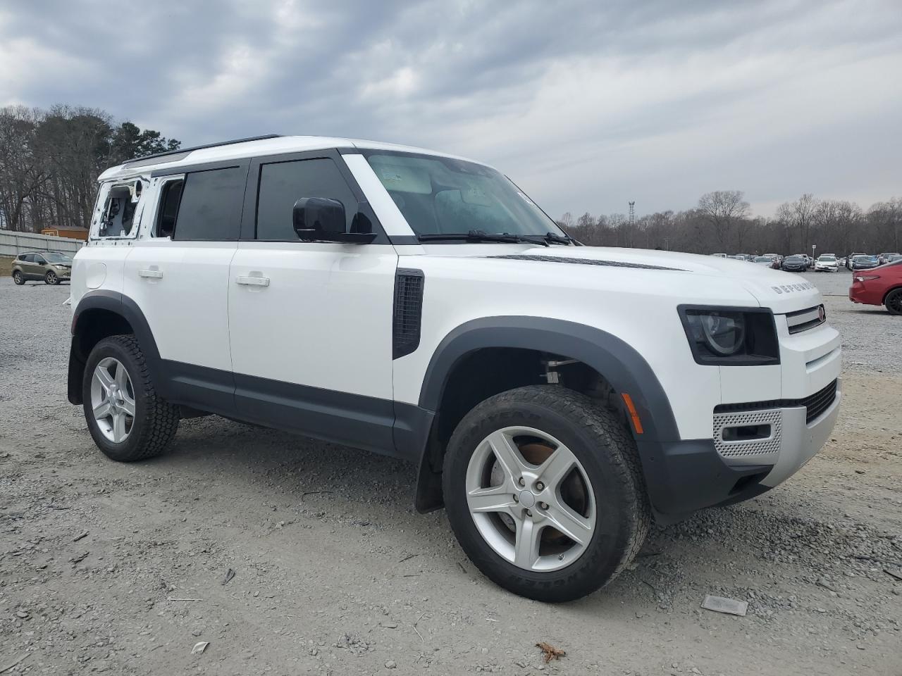 2021 Land Rover Defender - Image 4