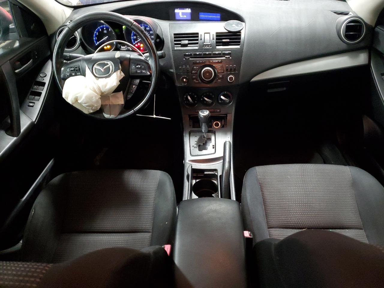 2012 Mazda 3 - Image 8