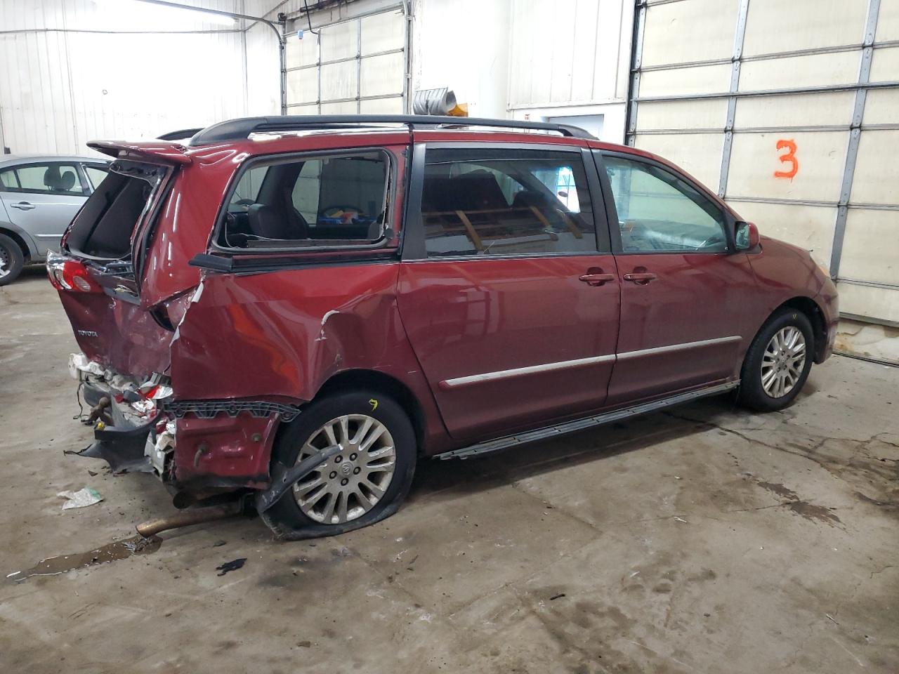 2008 Toyota Sienna - Image 3