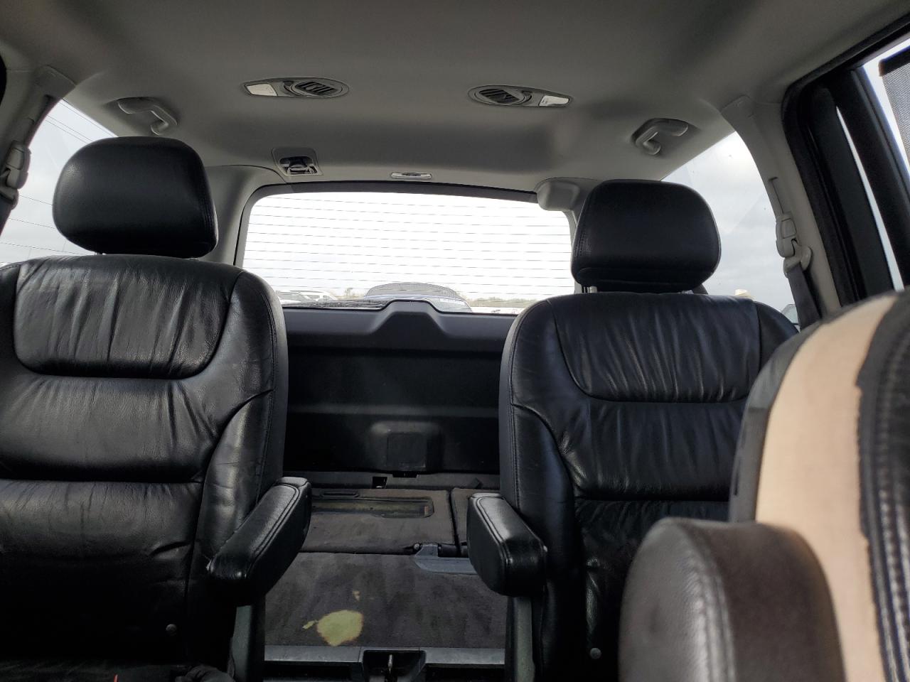 2005 Honda Odyssey - Image 10
