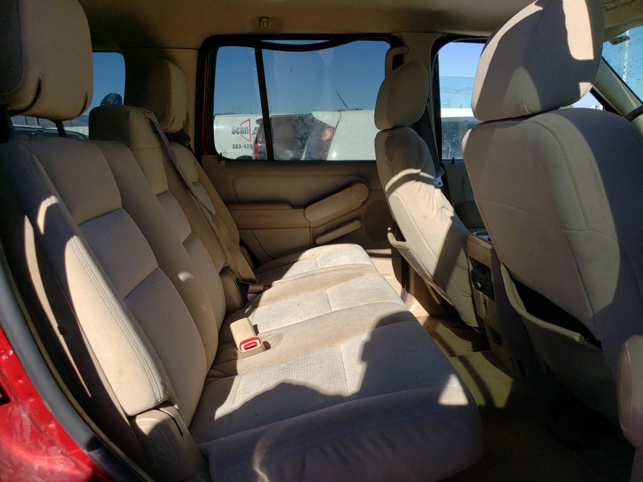 2006 Ford Explorer - Image 11