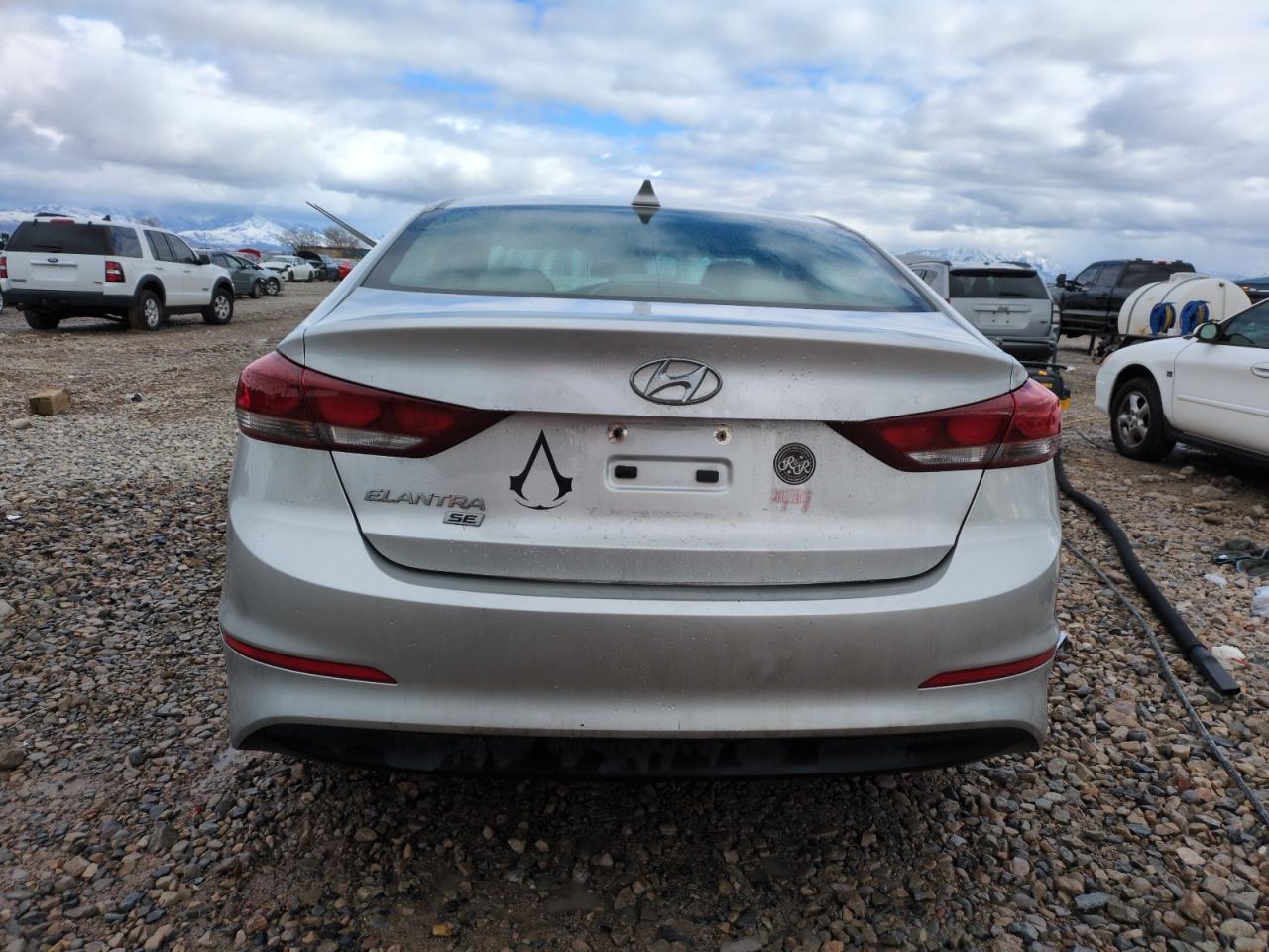 2017 Hyundai Elantra - Image 6