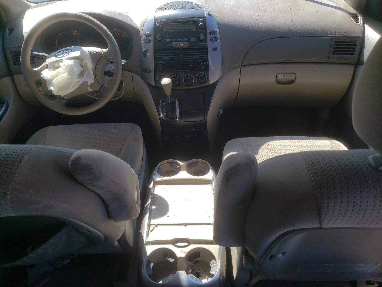 2007 Toyota Sienna - Image 8