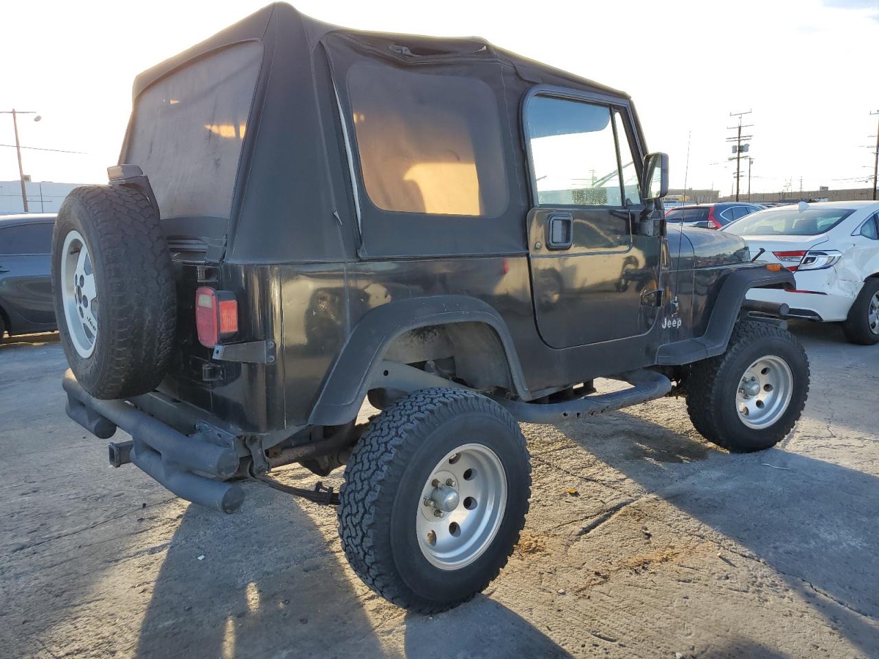 1995 Jeep Wrangler - Image 3