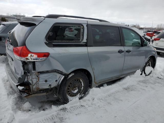 2011 TOYOTA SIENNA 