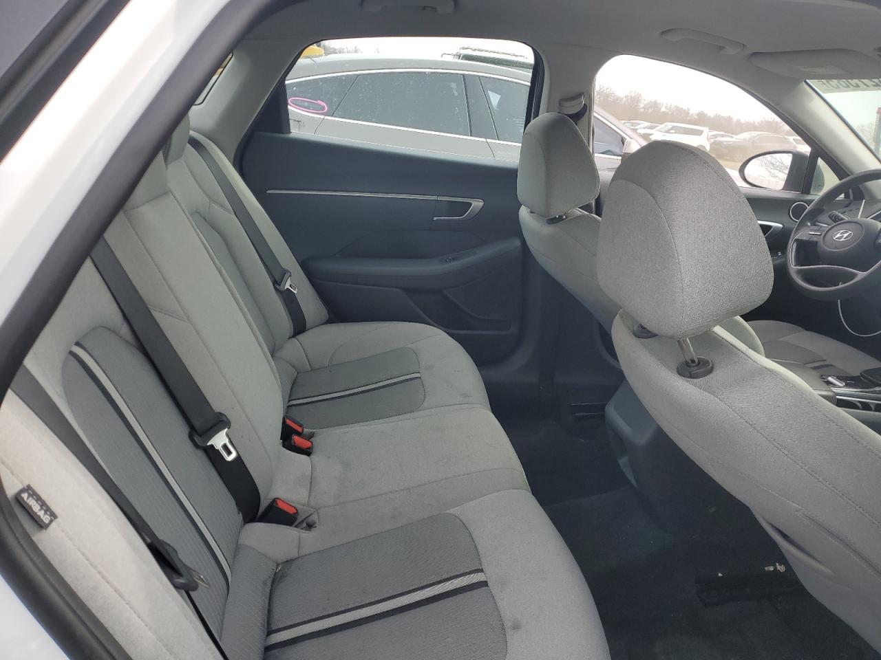 2021 Hyundai Sonata - Image 11