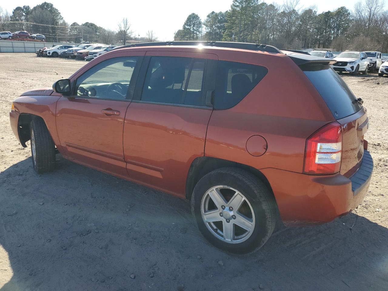 2010 Jeep Compass - Image 2