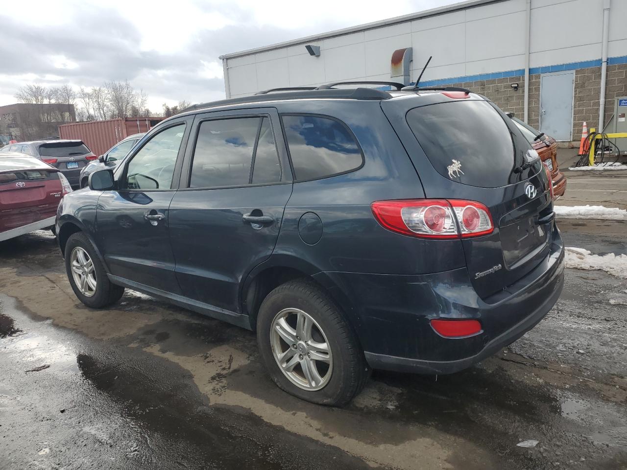 2012 Hyundai Santa Fe - Image 2