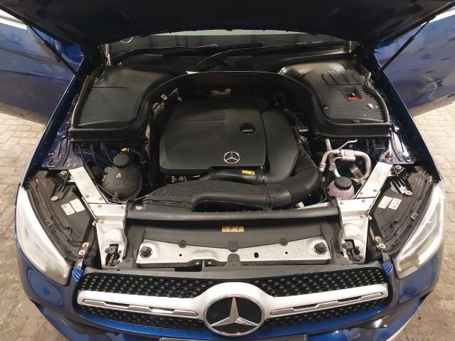 2021 MERCEDES BENZ GLC 300 AM