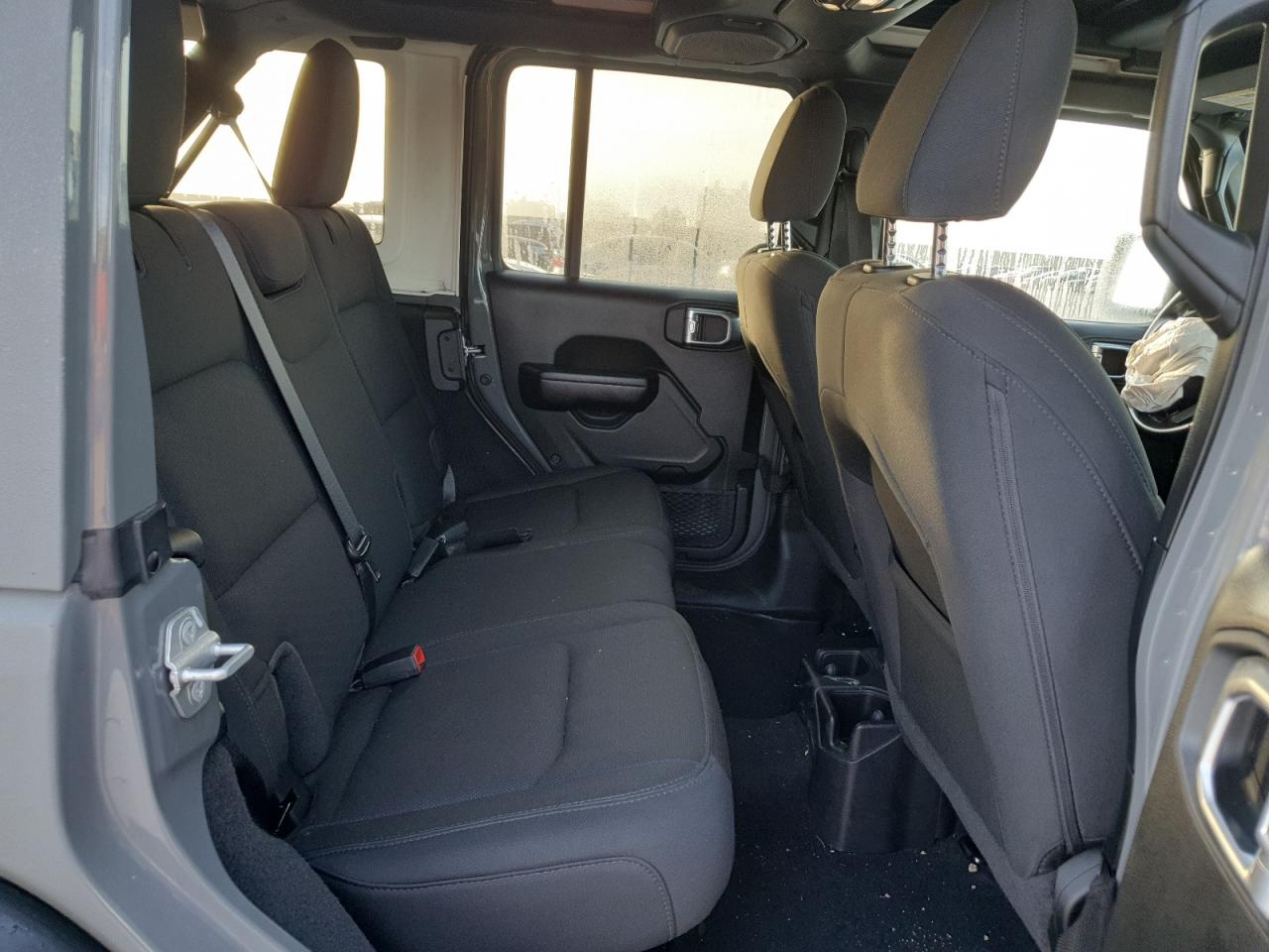 2020 Jeep Wrangler - Image 10