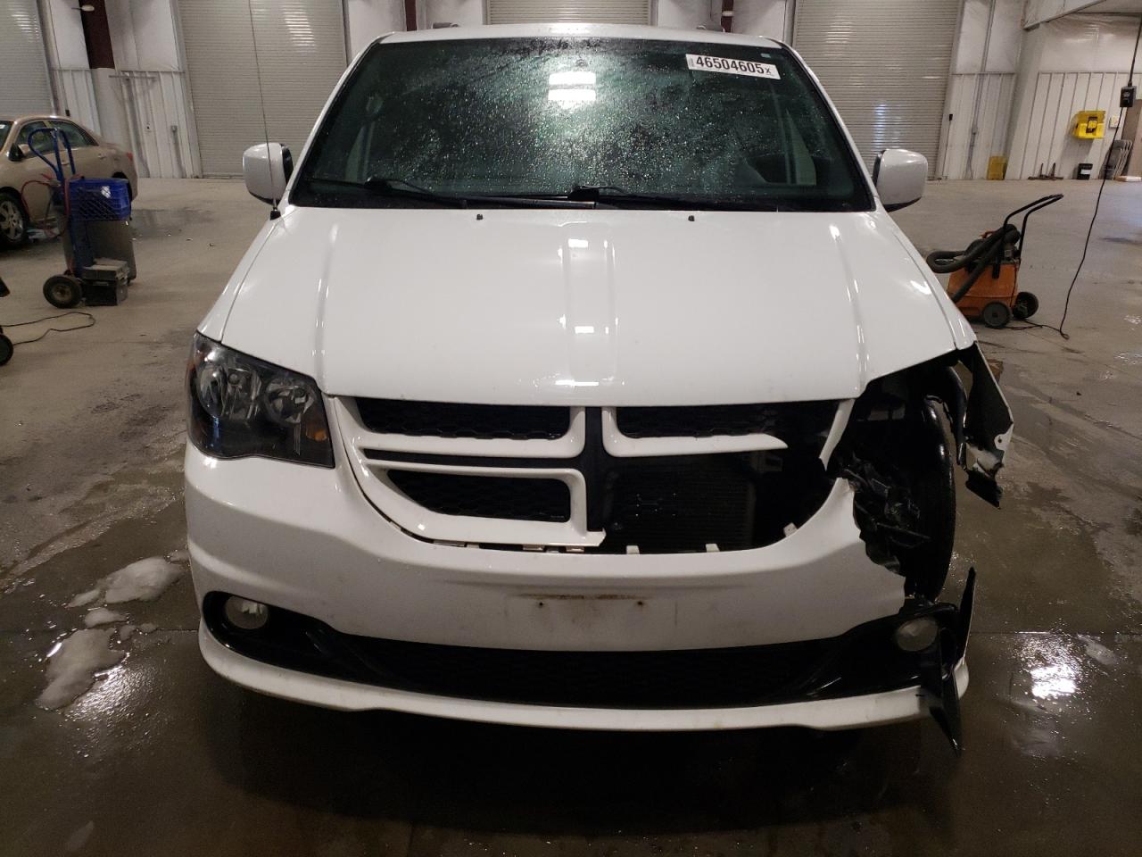 2014 Dodge Caravan - Image 5