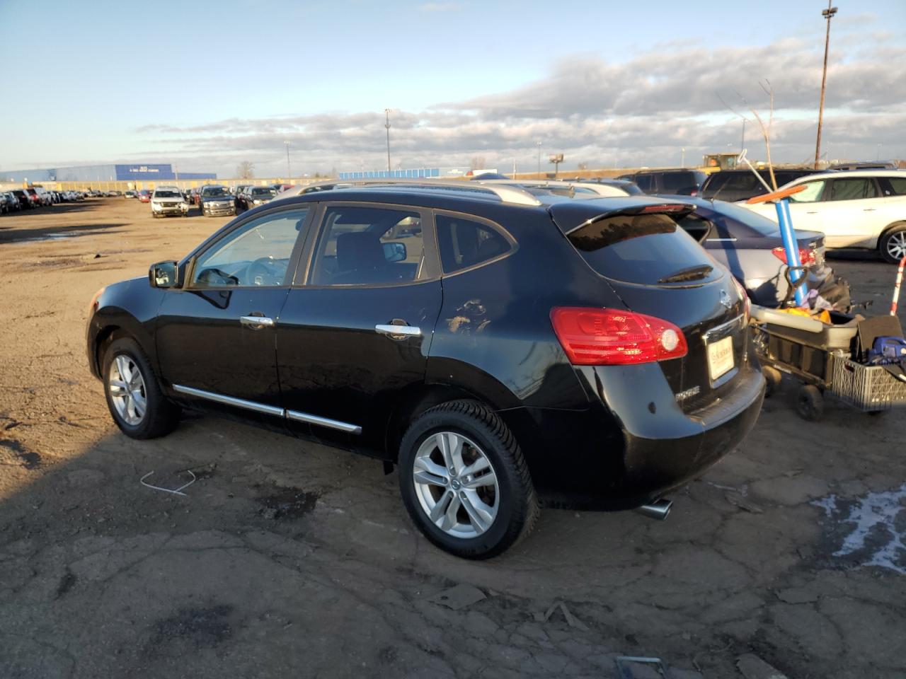 2012 Nissan Rogue - Image 2