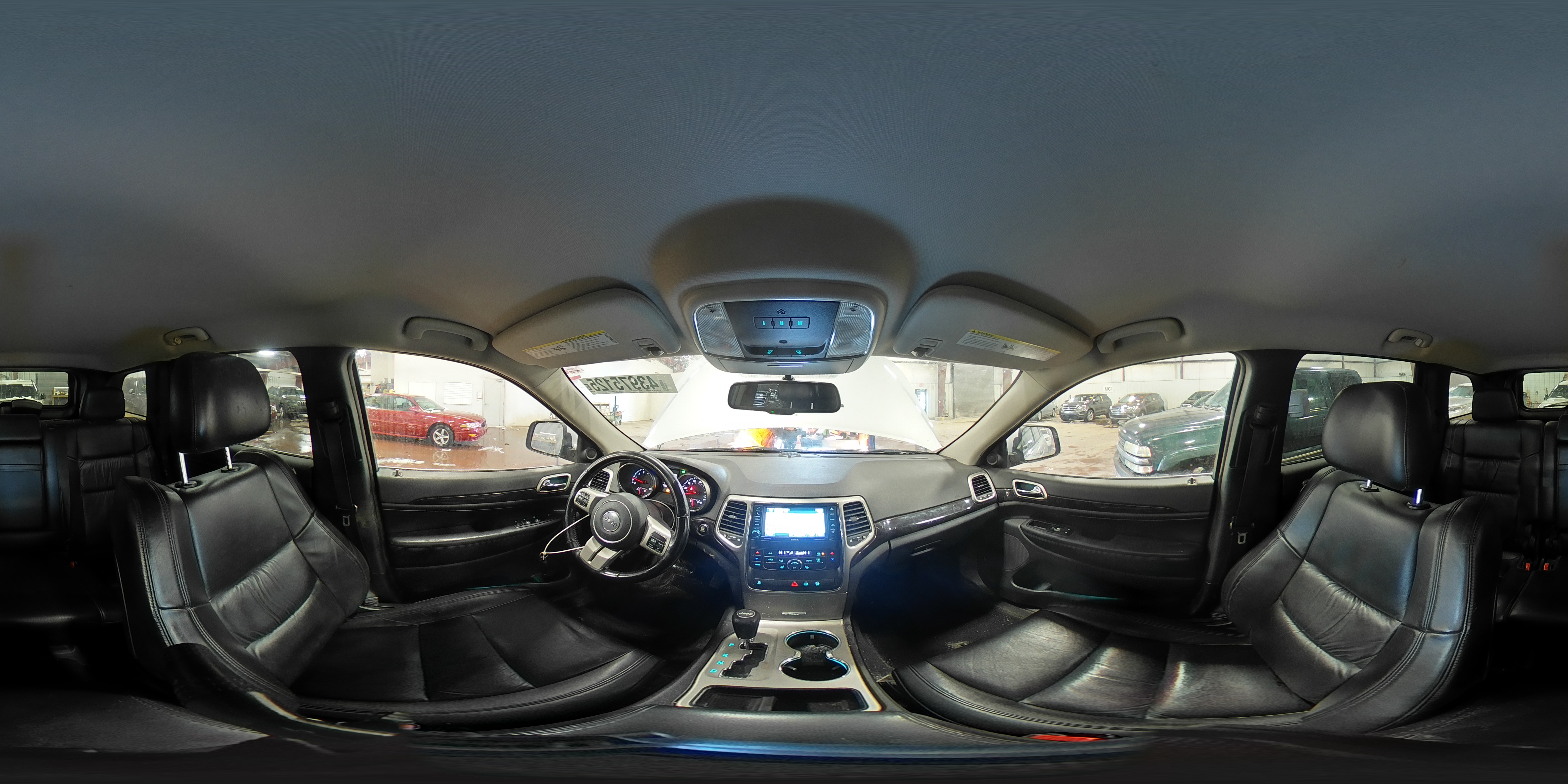 2012 Jeep Grand Cherokee - Image 15