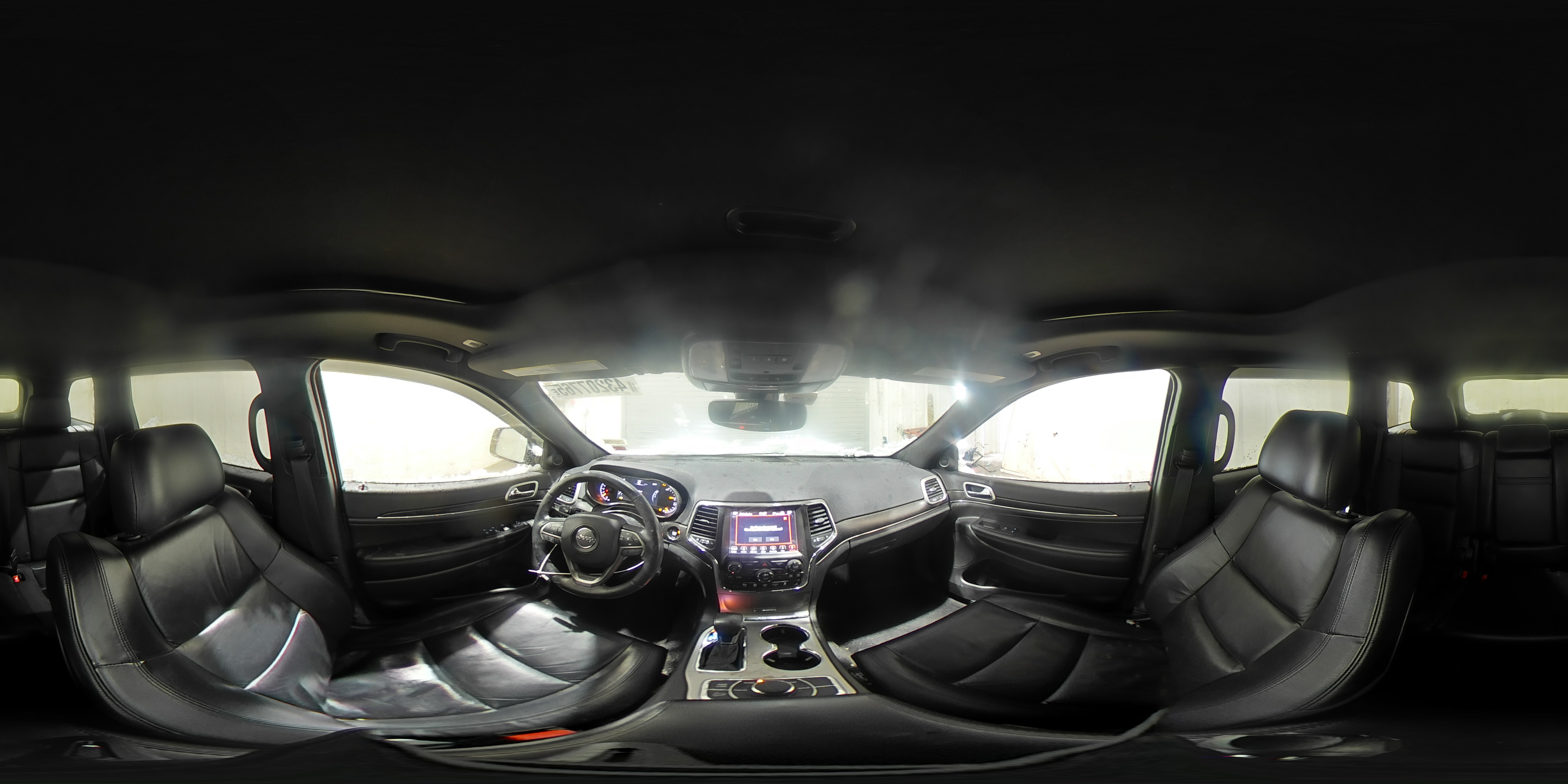 2018 Jeep Grand Cherokee - Image 14