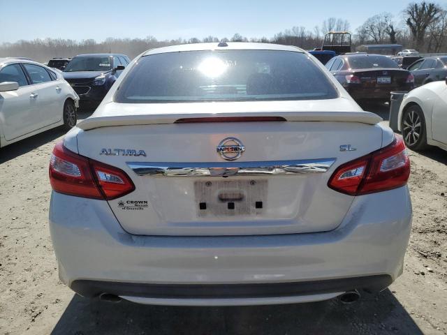 Sedans NISSAN ALTIMA 2016 Biały