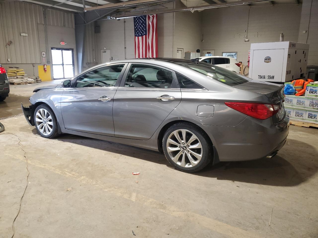 2012 Hyundai Sonata - Image 2