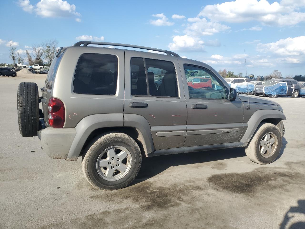 2007 Jeep Liberty (North America) - Image 3