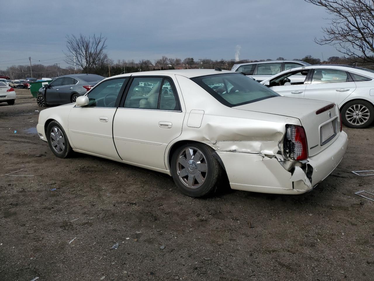 2003 Cadillac De Ville - Image 2