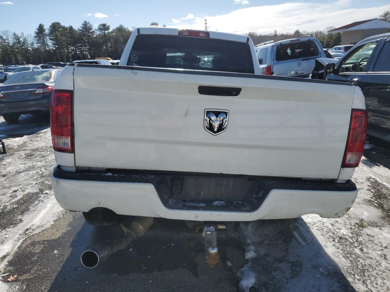 2014 RAM 1500 - Image 6