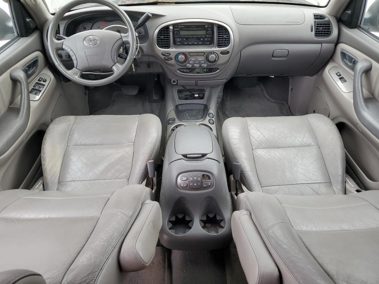 2004 Toyota Sequoia - Image 8