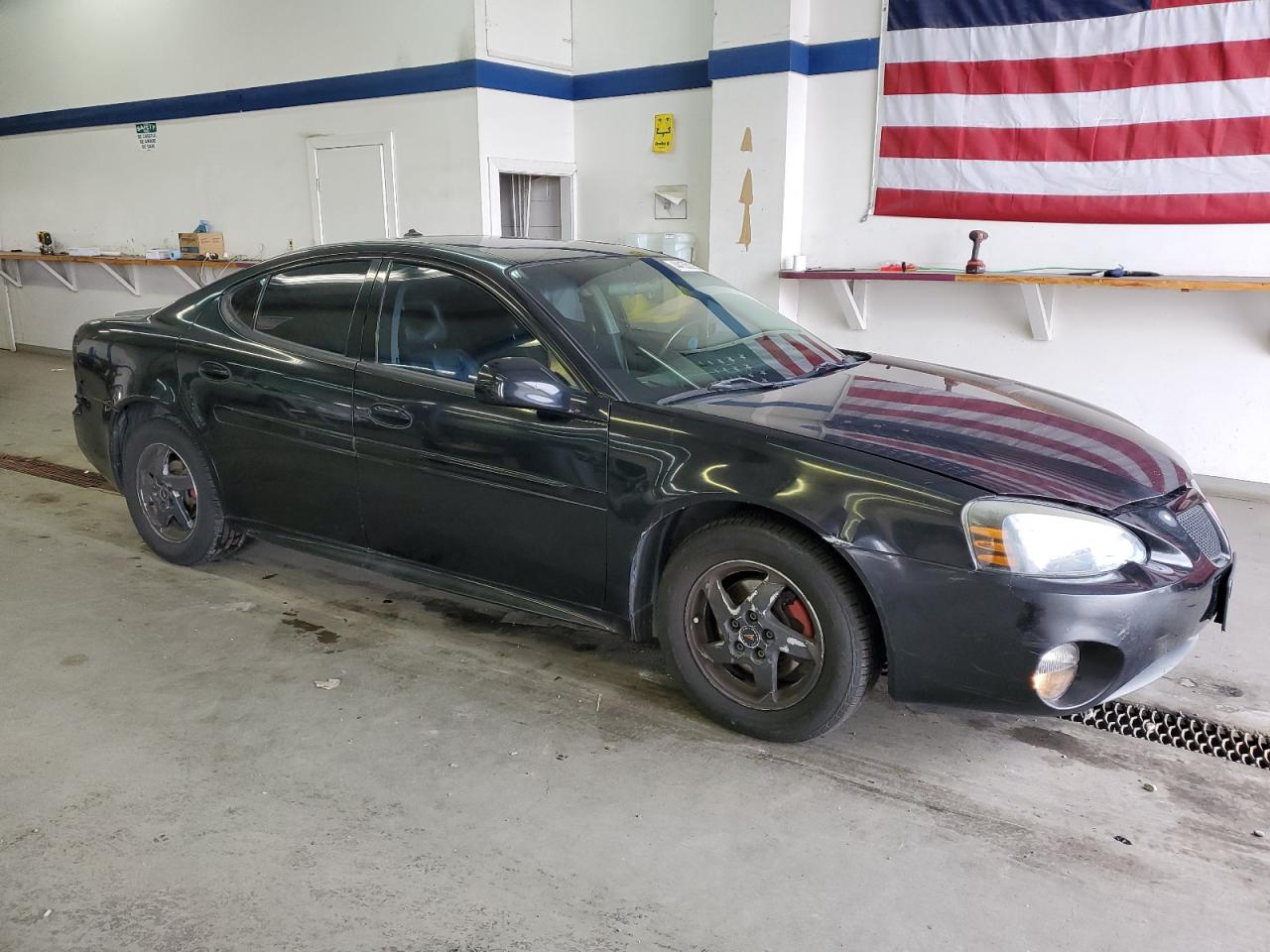 2004 Pontiac Grand Prix - Image 4