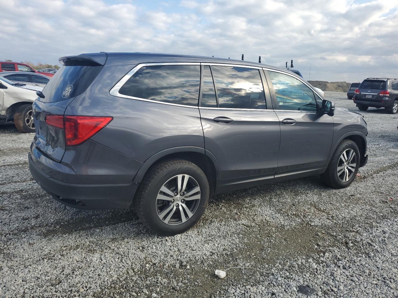 2018 Honda Pilot - Image 3