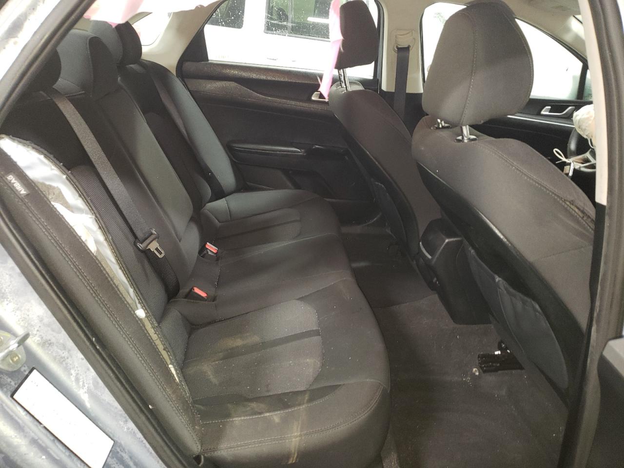 2023 Kia K5 - Image 10
