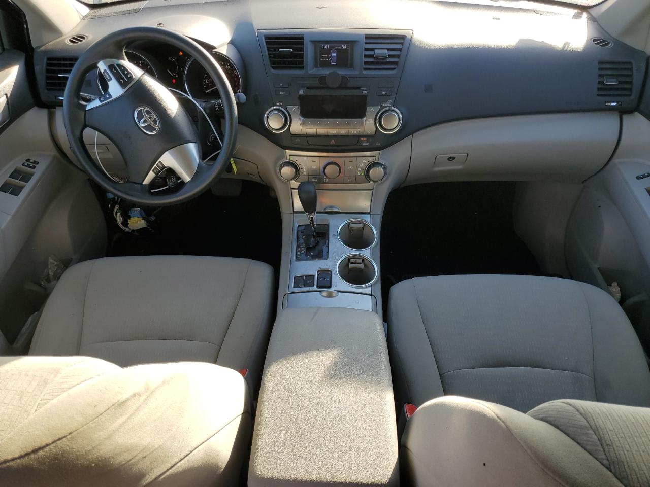 2012 Toyota Highlander - Image 8