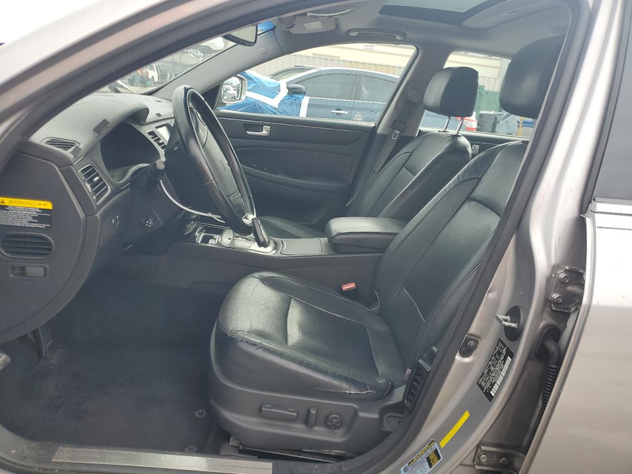 2012 Hyundai Genesis - Image 7
