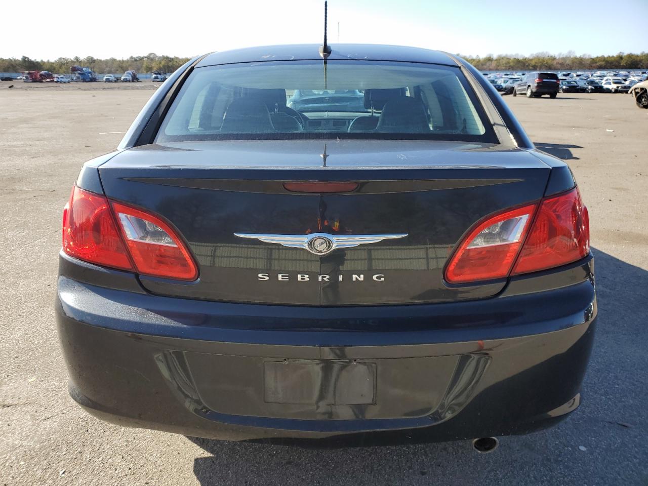 2010 Chrysler Sebring - Image 6