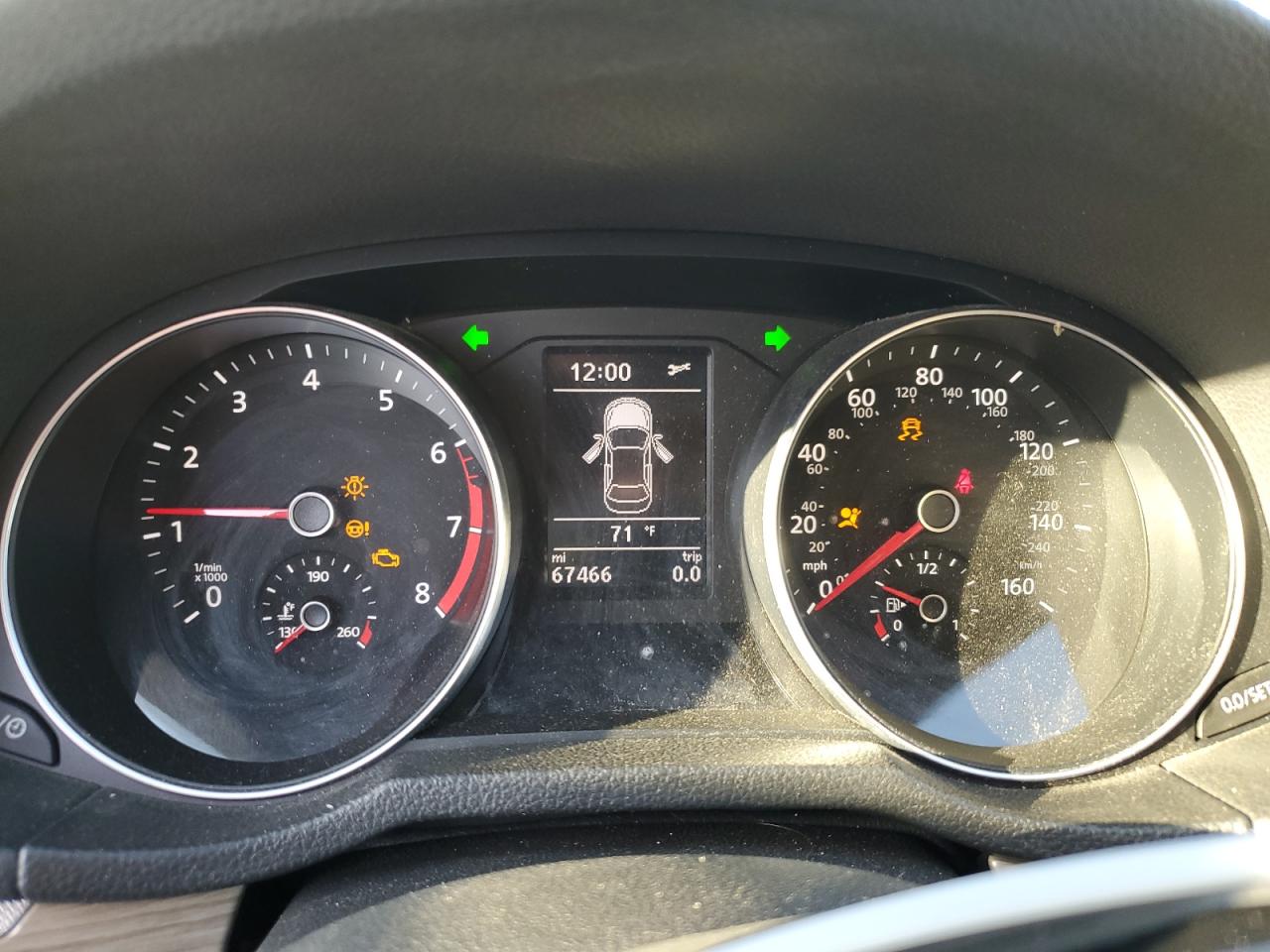 2016 Volkswagen Passat - Image 9