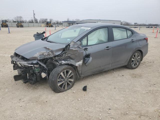 2022 Nissan Versa Sv