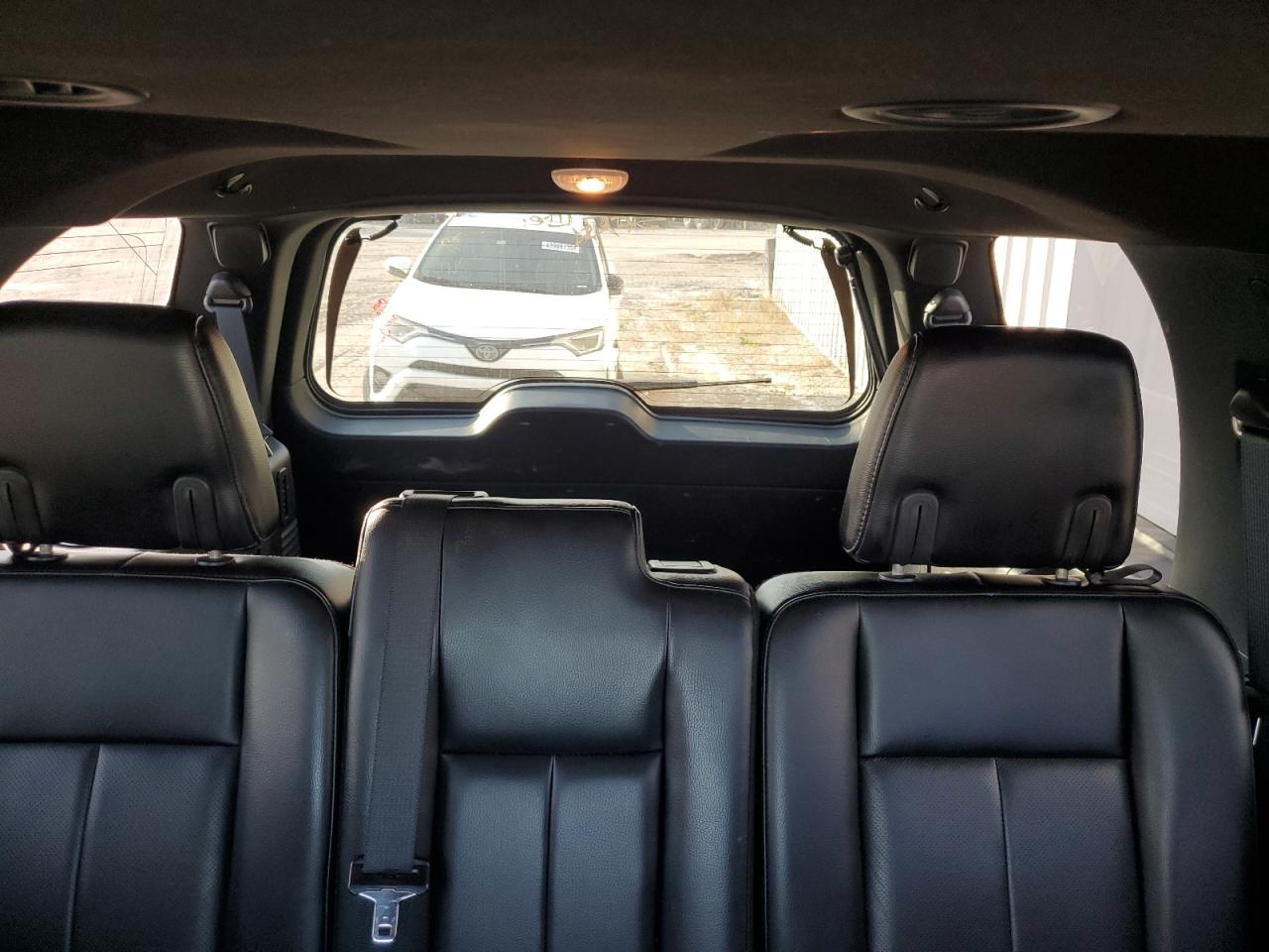 2017 Ford Expedition - Image 10