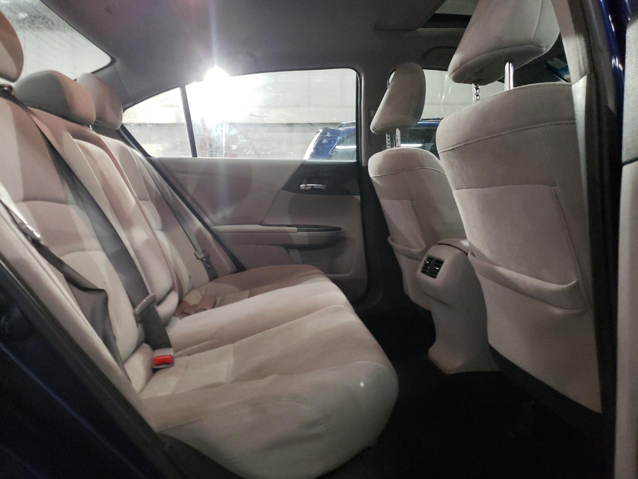 2015 Honda Accord - Image 10